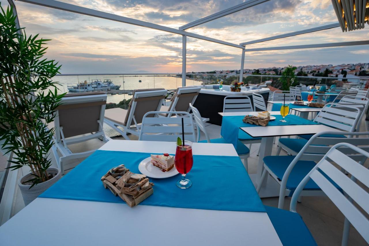 Bed&Breakfast Novalis Novalja Bagian luar foto