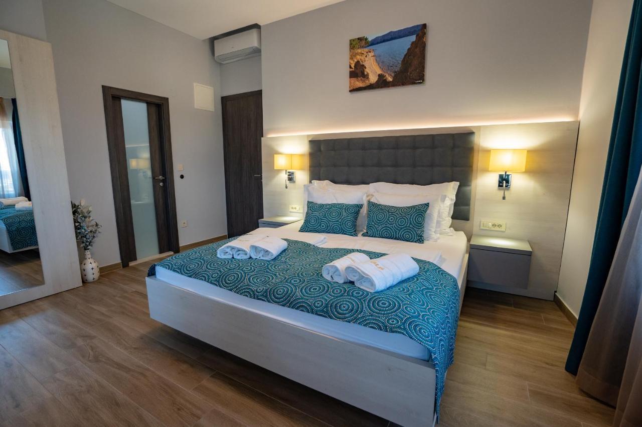 Bed&Breakfast Novalis Novalja Bagian luar foto